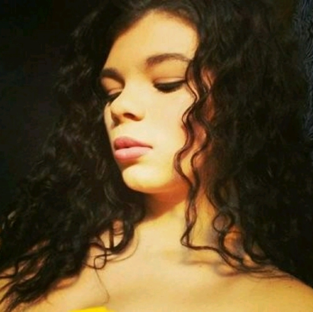 Meet your Posher, Annalee